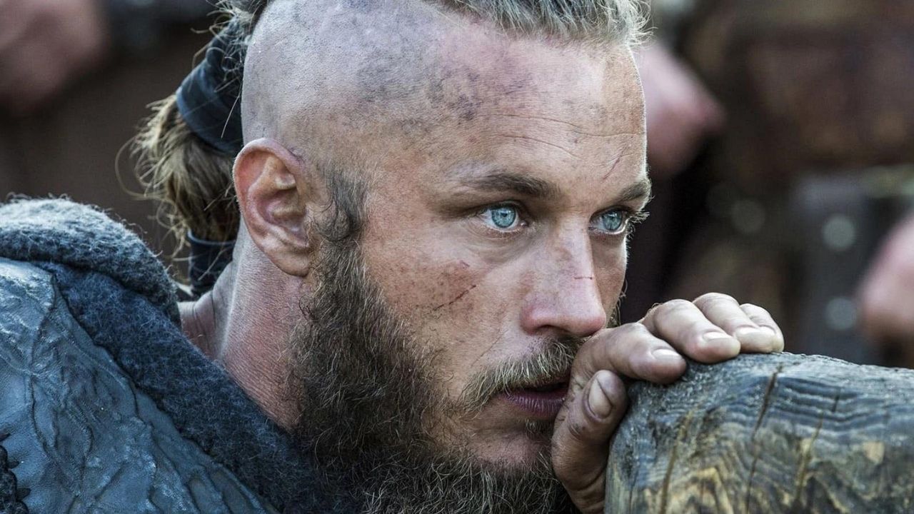 photos of travis fimmel