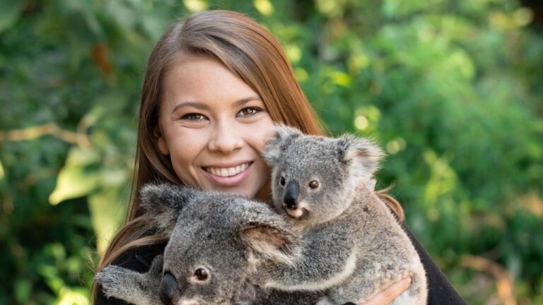 Bindi Irwin Lifestyle: Is Steve Irwin’s Daughter Bindi Irwin Vegan ...