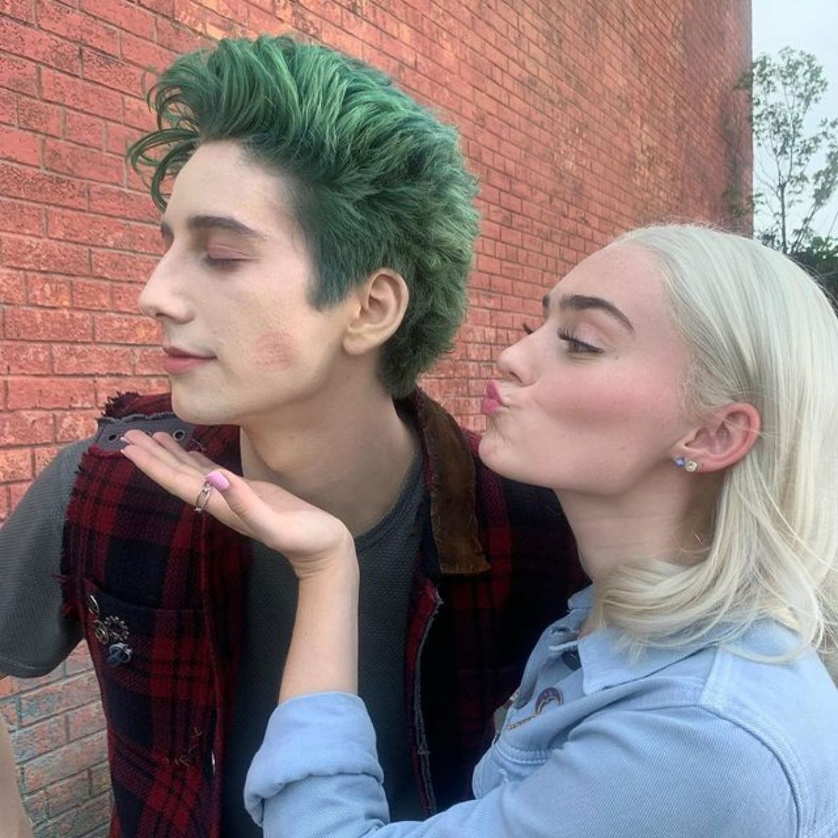 Milo Manheim Gf 2024 - Joye Ruthie