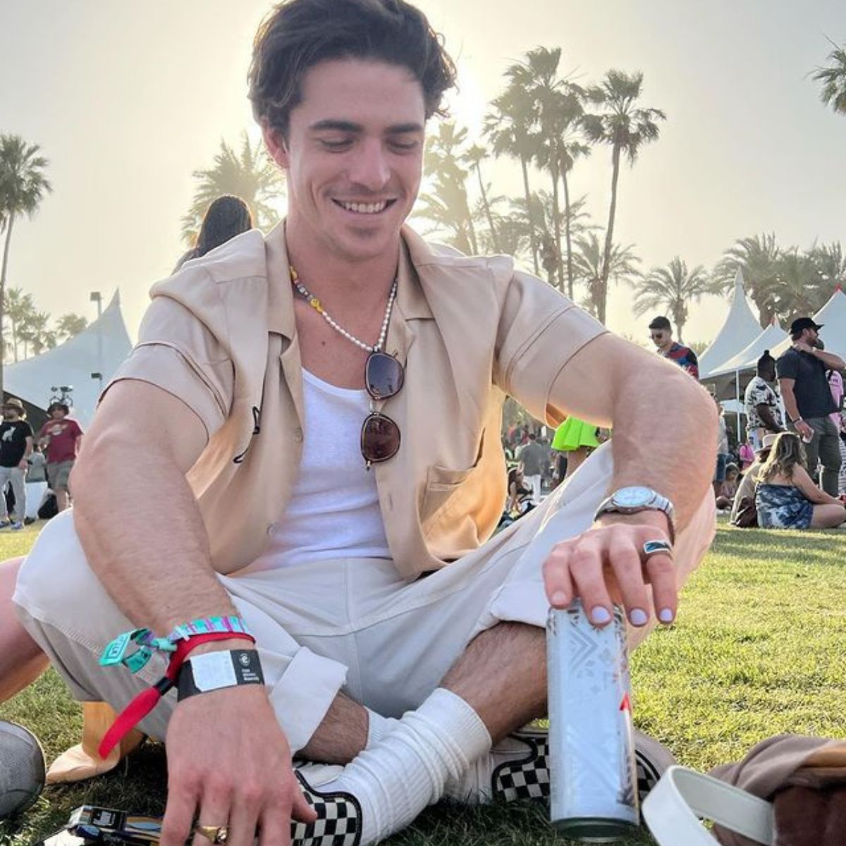 Meet Lili Reinhart's New Boyfriend Spencer Neville - The Little Facts