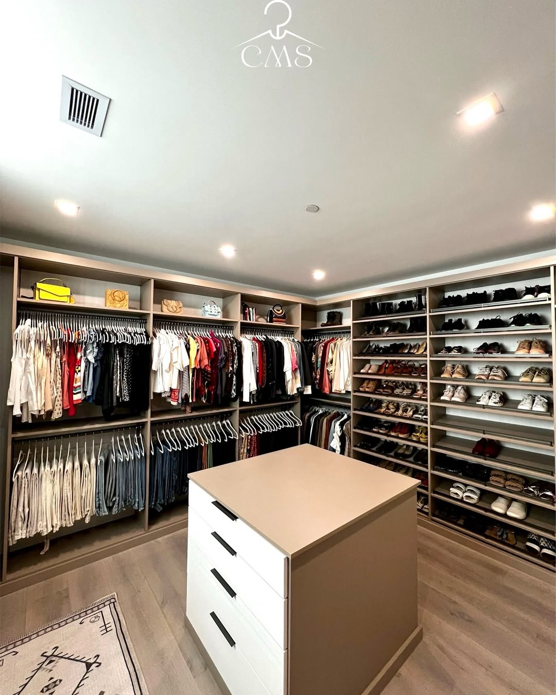 Luxury Walk-In with Center Island