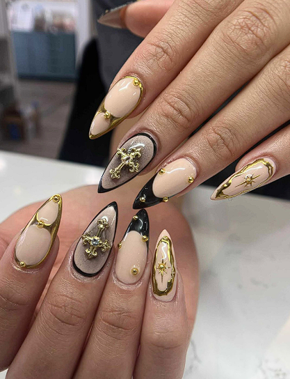 Stiletto Nails With Minimal Designs