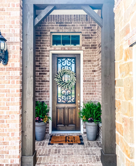 Architectural Frame Focus