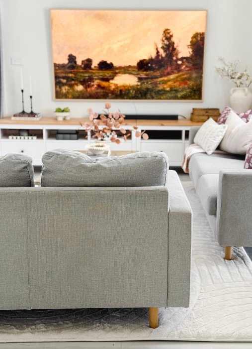 Light and Airy Minimalism