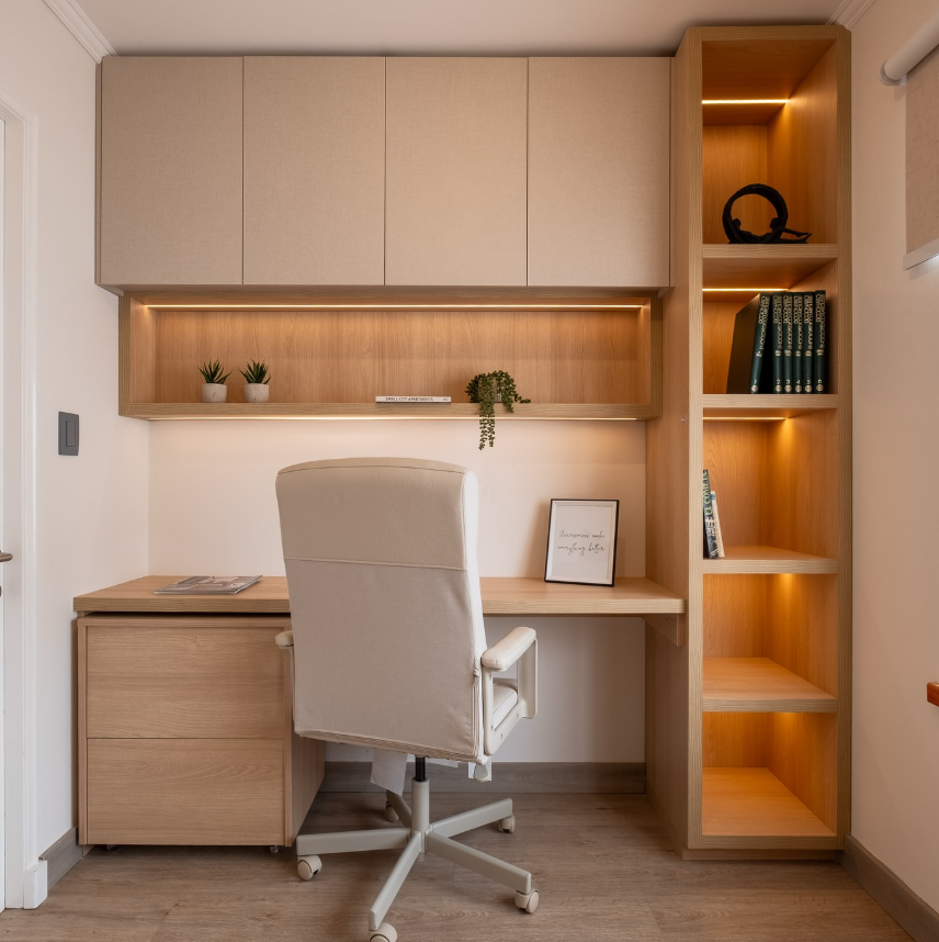 Warm Built-In Office with Integrated Lighting