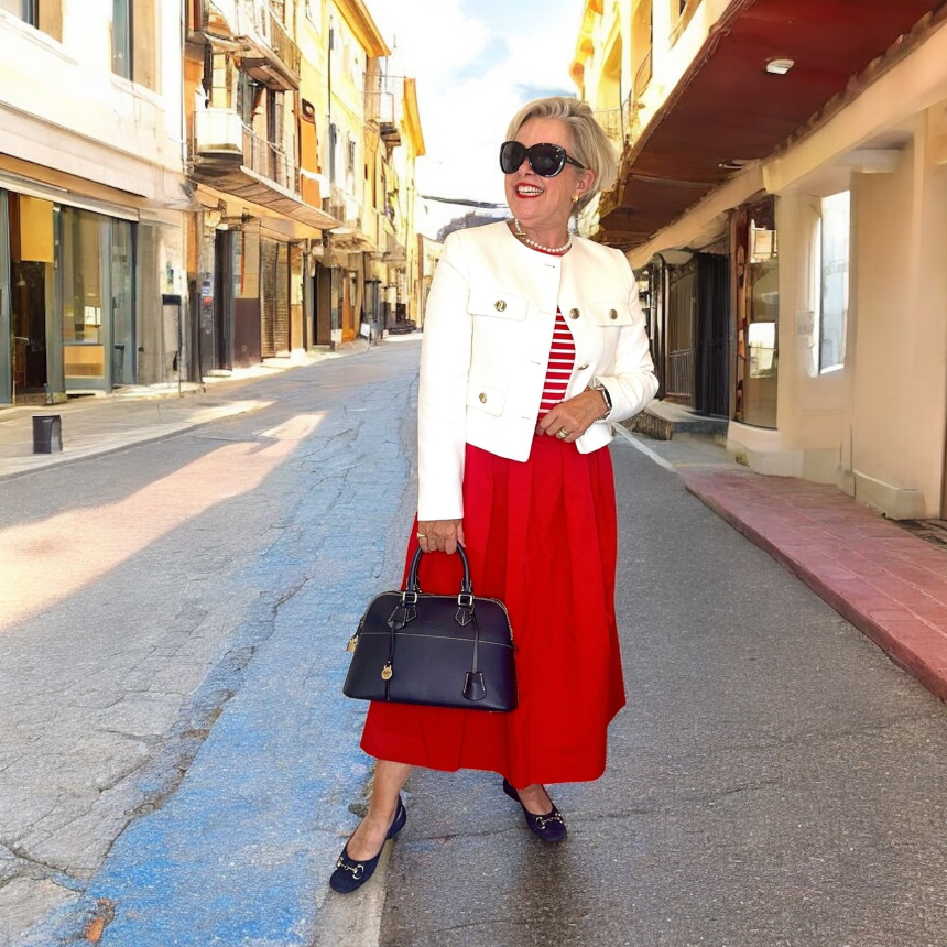 Classic Nautical Elegance in Red and White