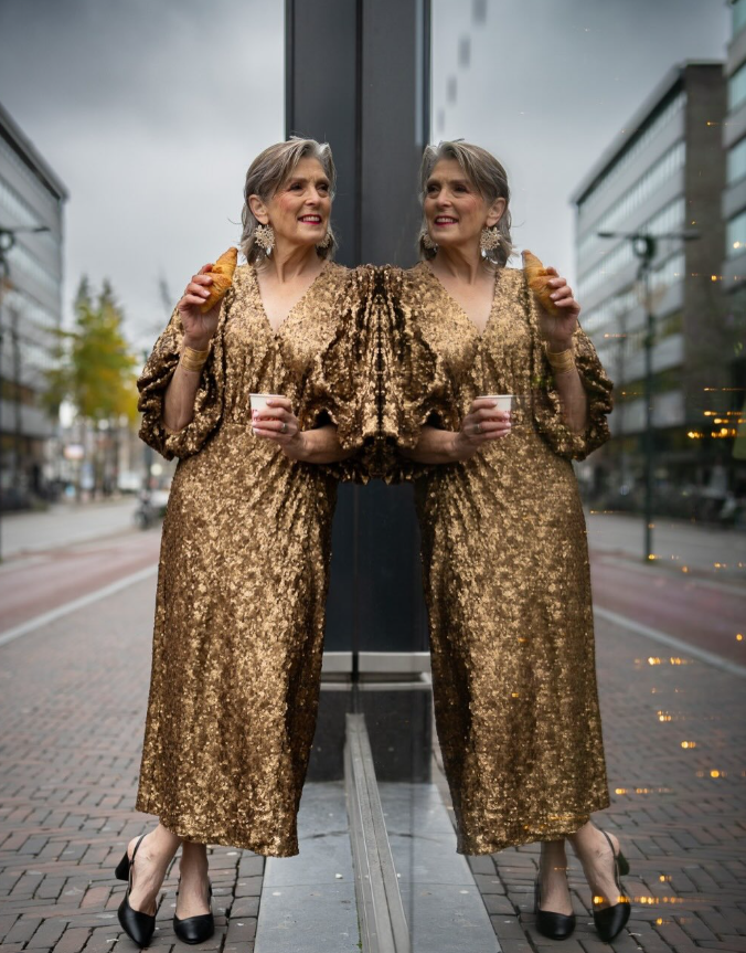 Glamorous Evening Look in Gold Sequins
