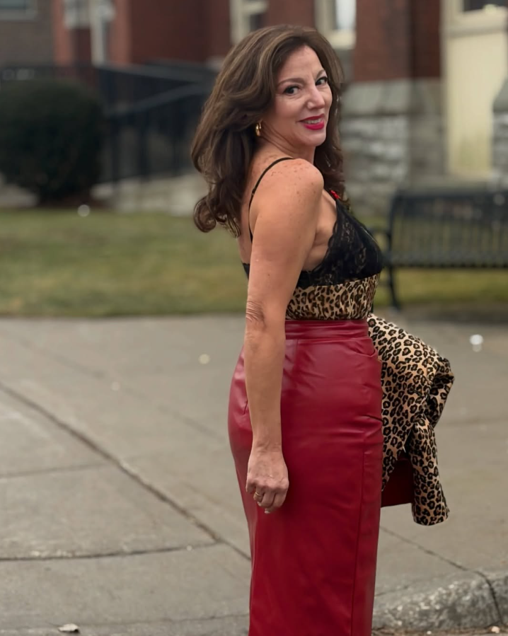 Glamorous Statement in Lace and Leopard