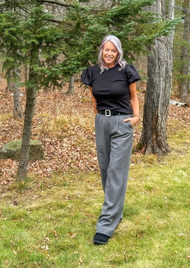 Modern Minimalism in Black and Gray