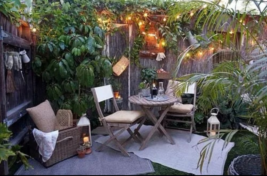 Intimate Tropical Bistro Corner