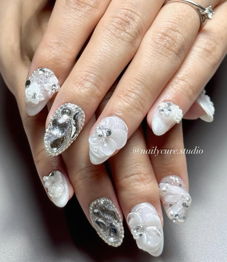 White and Silver Glamour Nails
