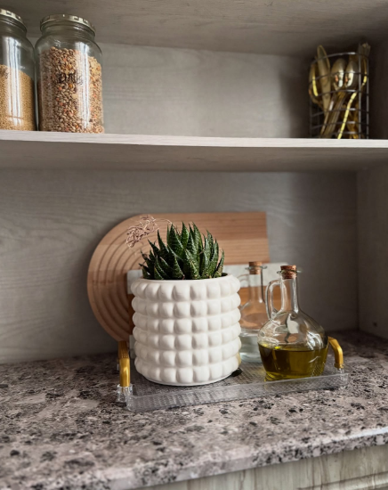 Minimalist Corner Moment