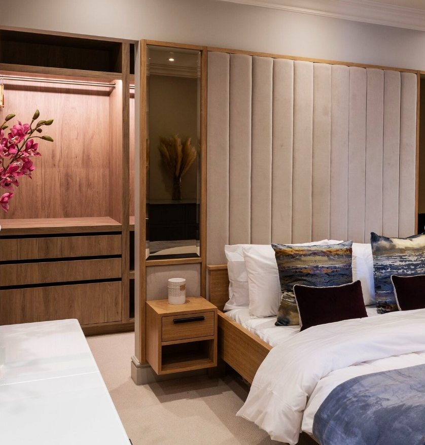 Wood Style Integrated Wardrobe