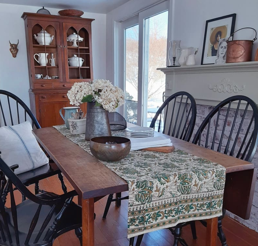 Classic Farmhouse Dining Nook