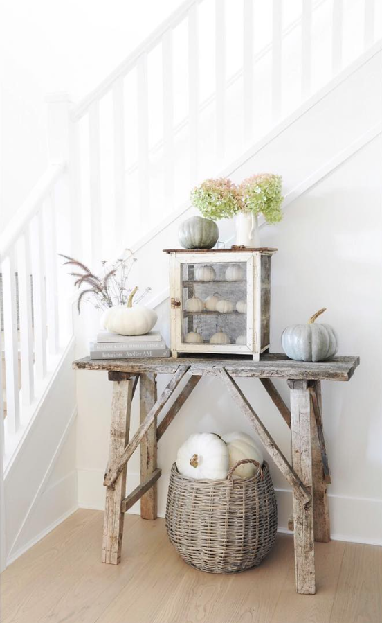 Cottage Farmhouse with Seasonal Styling