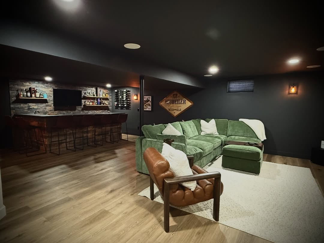Luxe Emerald Entertainment Space