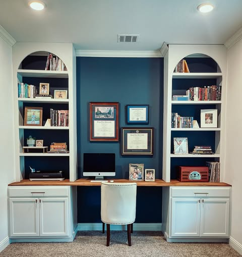 Symmetrical Built-In Desk and Bookshelf